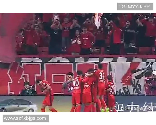 版海港崛起于国内联赛却在欧冠赛场遭遇尴尬境地 版海港崛起于国内联赛却在欧冠赛场遭遇尴尬境地