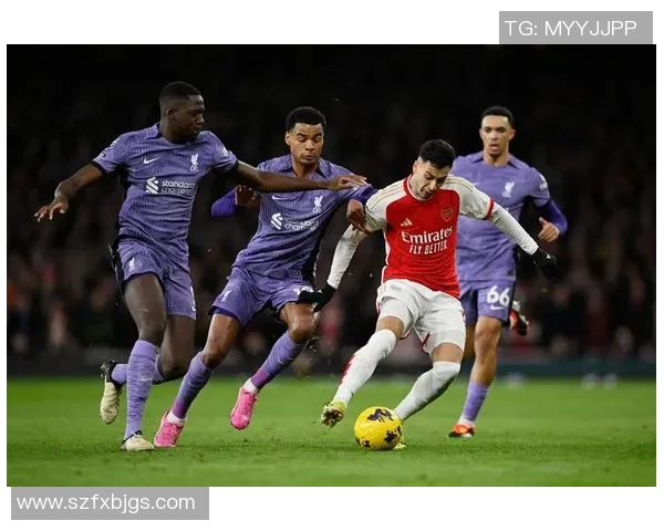 巅峰对决：曼联能否在客场逆袭阿森纳重燃争冠希望